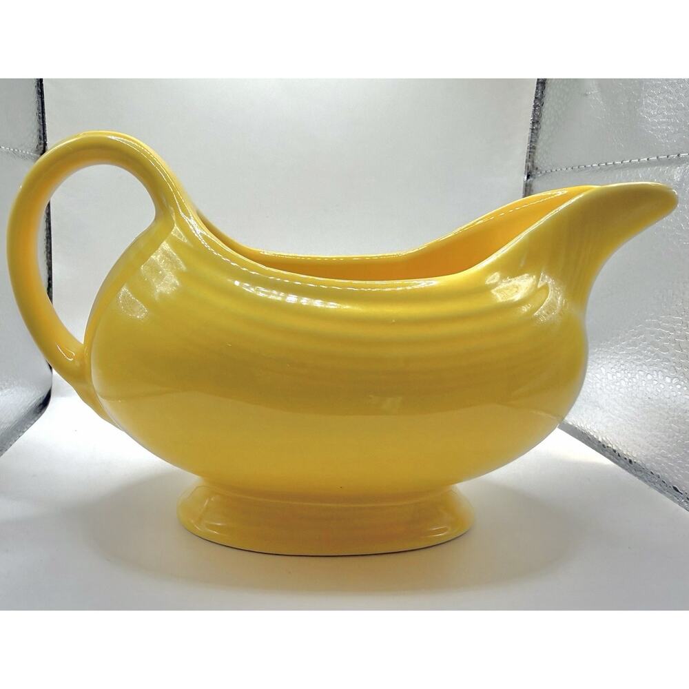 Vintage Fiesta Homer Laughlin Gravy Sauce Boat Yellow